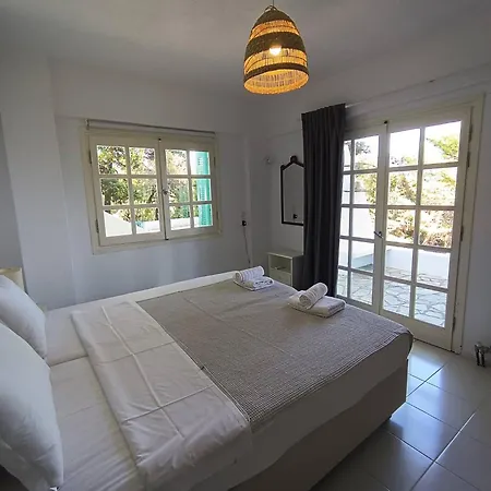Villa Nova 2 Cozy 2-bedroom Near Kanapitsa Skiathos Town