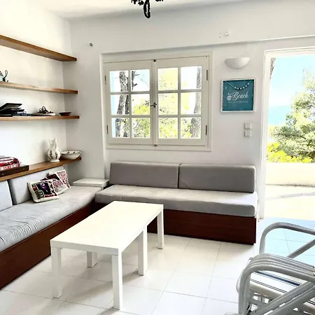 Nova 2 Cozy 2-bedroom Near Kanapitsa